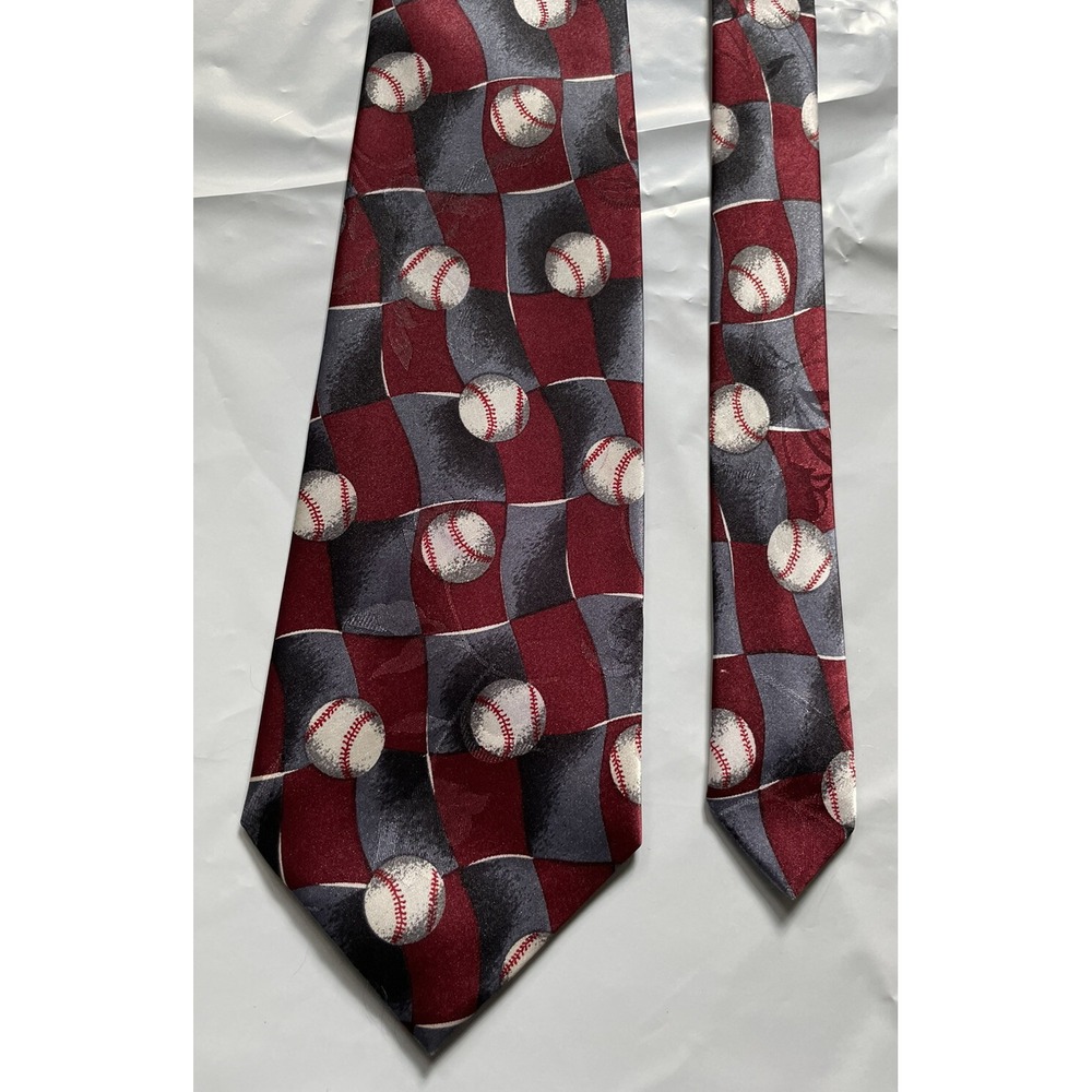 Baseballs Design Polyester Tie 58" Maroon Milano‎ Immagine